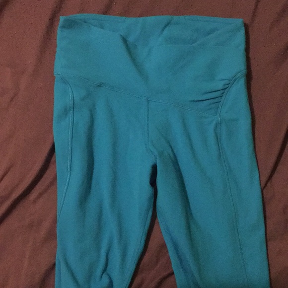 Lululemon size 2 pants - Picture 2 of 5